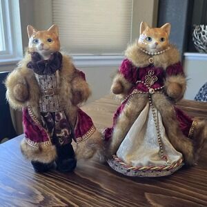 Vintage Cat Figurines Porcelain Velvet Queen Topper/ Table Top, King Standing